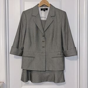 Kasper 3/4 Sleeve Skirt Suit